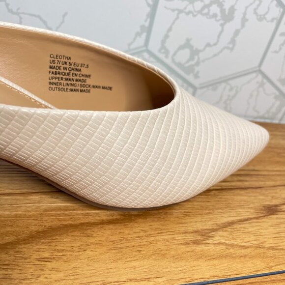 JustFab Cream Textured Pointed Toe PUMPS - Picture 7 of 7